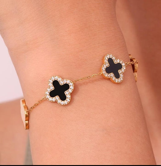 Black Clover Bracelete